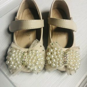 Toddler girls dress shoe size 24